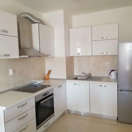 Apartman Toula * マカルスカ